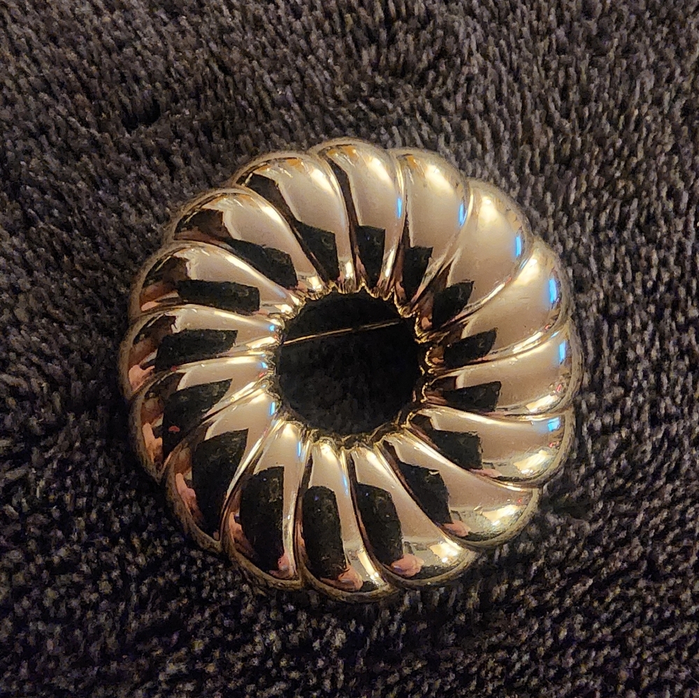 Vintage CAJC Signed Gold Tone Brooch Pin